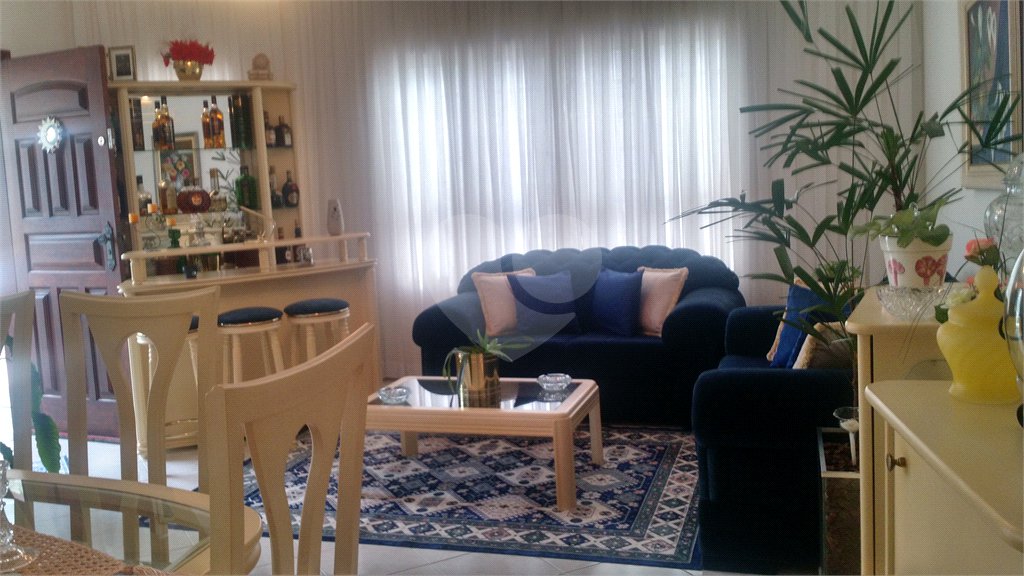 Casa à venda com 3 quartos, sendo 1 suíte, em Horto, São Paulo, SP