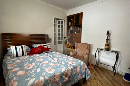 Sobrado à venda com 3 quartos em Água Fria, São Paulo, SP
