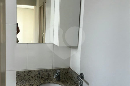 Apartamento para alugar com 2 quartos, sendo 1 suíte, em Campestre, Santo André, SP