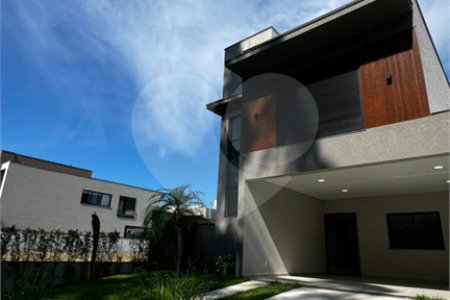 Casa à venda com 4 suítes no condomínio Bella Cittá Villagio I, Mogi das Cruzes - SP