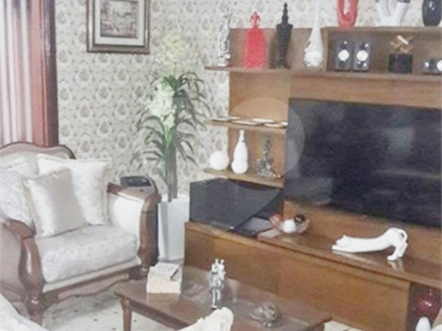 Casa à venda com 3 quartos, sendo 1 suíte,  em Horto Florestal, São Paulo, SP