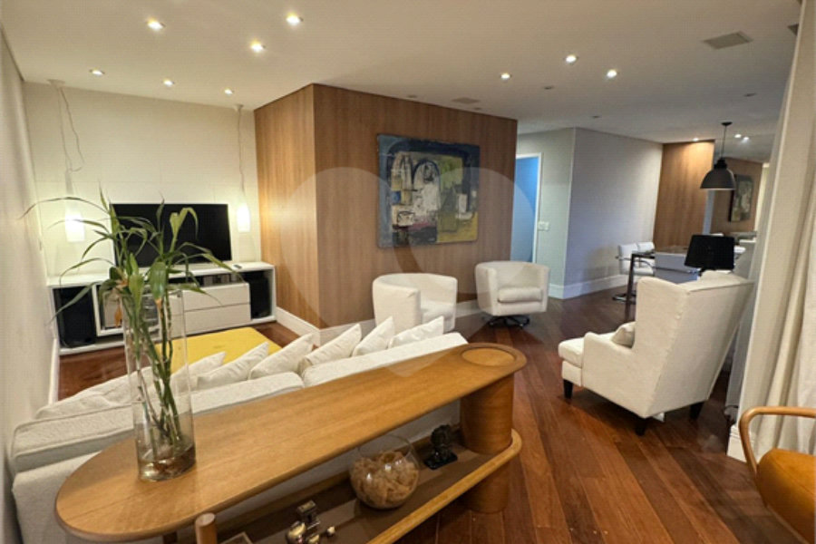 Apartamento à venda com 3 suítes em Vila Andrade, São Paulo, SP
