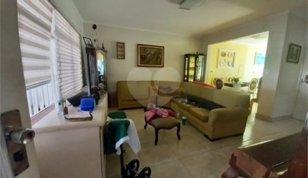 Sobrado à venda com 4 quartos, sendo 1 suíte, em Planalto Paulista, São Paulo, SP