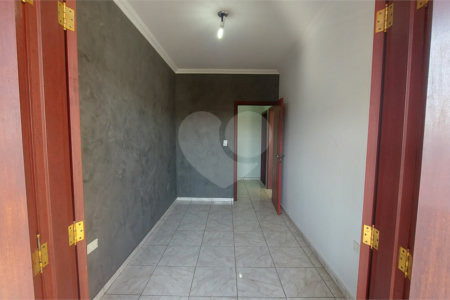Sobrado à venda com 3 quartos, sendo 1 suíte, em Wanel Ville, Sorocaba, SP