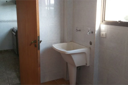 Apartamento à venda com 4 quartos, sendo 2 suítes,  em Jardim Trussardi, São Paulo, SP
