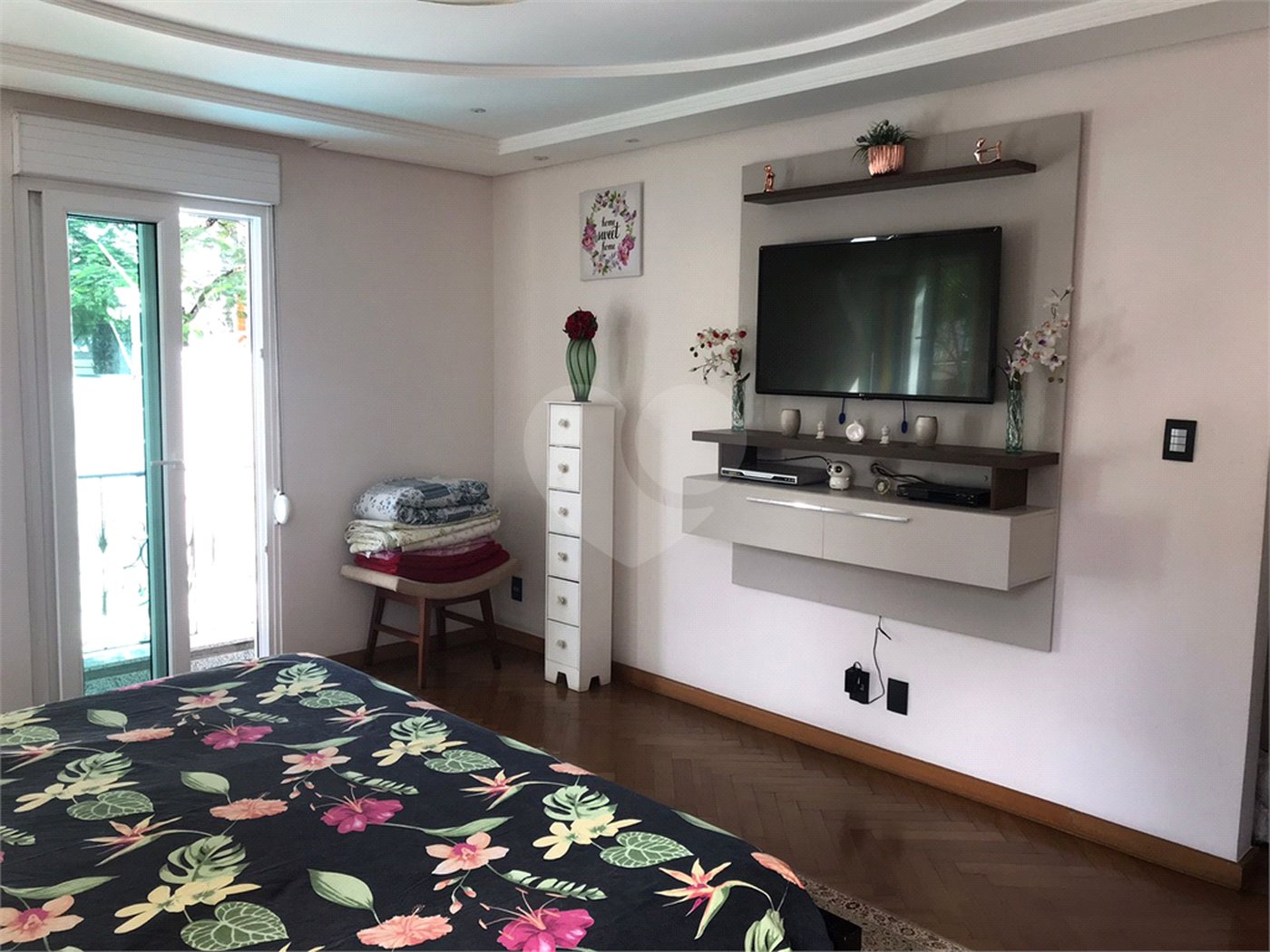 Sobrado à venda com 4 quartos, sendo 3 suítes, em Jardim Franca, São Paulo, SP