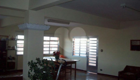 Casa Térrea à venda com 3 quartos, sendo 1 suíte,  em Vila Constança, São Paulo, SP
