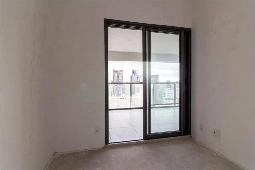 Apartamento à venda com 3 quartos, sendo 1 suíte, em Pinheiros, São Paulo, SP