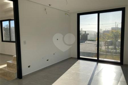 Casa à venda com 4 quartos, sendo 3 suítes,  no condomínio Reserva Granja Anita, Mogi das Cruzes - SP