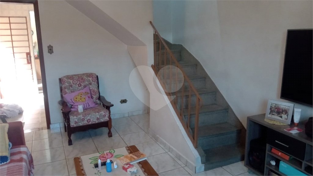 Casa à venda com 3 quartos, sendo 1 suíte, em Vila Medeiros, São Paulo, SP