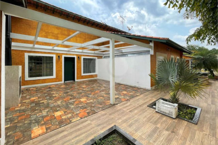 Casa à venda com 4 suítes no condomínio Miollo da Granja, Cotia - SP