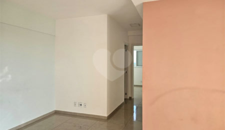 Apartamento à venda com 3 quartos, sendo 1 suíte,  no Centro, Poá, SP