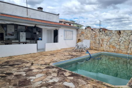 Casa à venda com 4 quartos, sendo 1 suíte, no condomínio Parque Ibiti do Paço, Sorocaba - SP