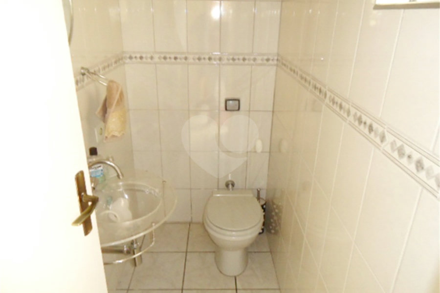 Sobrado à venda com 3 quartos, sendo 1 suíte, em Jardim Peri, São Paulo, SP