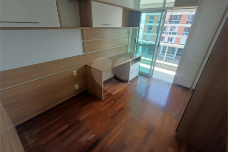 Apartamento à venda com 4 quartos, sendo 1 suíte, em Tijuca, Rio de Janeiro, RJ