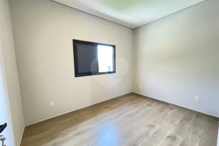 Casa à venda com 3 quartos, sendo 1 suíte, no condomínio Horto Florestal Iii, Sorocaba - SP