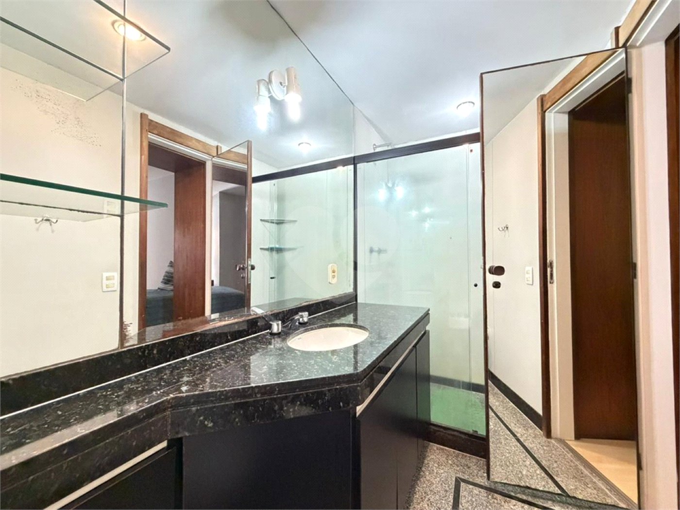 Apartamento à venda com 4 quartos, sendo 1 suíte,  em Tijuca, Rio de Janeiro, RJ