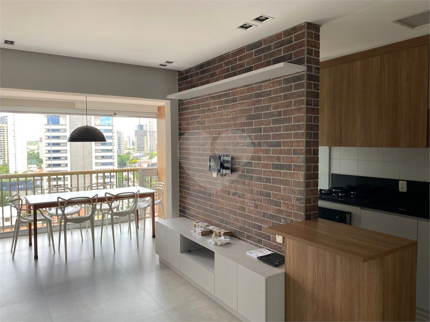 Apartamento para alugar com 2 quartos, sendo 1 suíte,  em Vila Gertrudes, São Paulo, SP