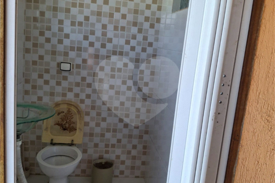 Casa à venda ou para alugar com 3 quartos, sendo 2 suítes, no condomínio Jardim da Montanha I, Mairiporã - SP
