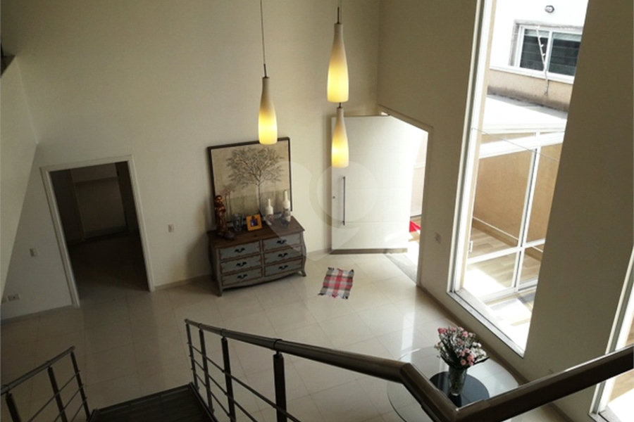 Casa à venda com 4 quartos, sendo 3 suítes, em Santana, São Paulo, SP