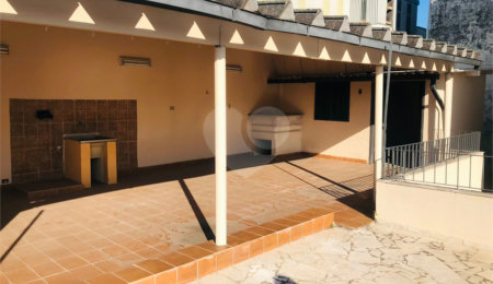 Casa à venda com 3 quartos, sendo 1 suíte, no Centro, Mogi das Cruzes, SP