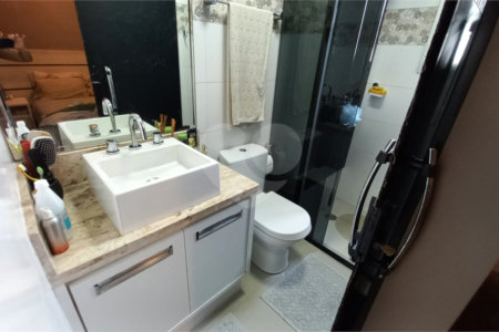 Apartamento à venda com 3 quartos, sendo 1 suíte, em Jardim Luísa, São Paulo, SP