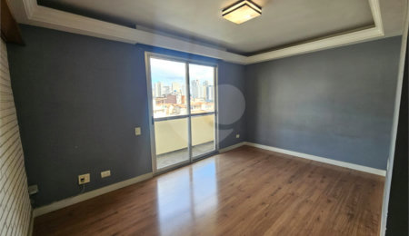 Apartamento à venda com 3 quartos, sendo 1 suíte,  em Vila Gumercindo, São Paulo, SP
