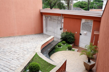 Sobrado à venda com 5 quartos, sendo 3 suítes,  em Santa Teresinha, São Paulo, SP