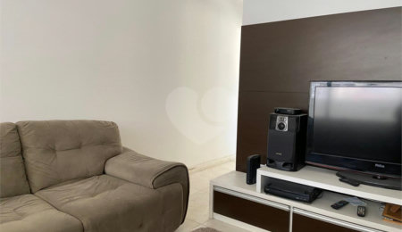Casa para alugar com 3 quartos, sendo 2 suítes,  em Vila Carrão, São Paulo, SP