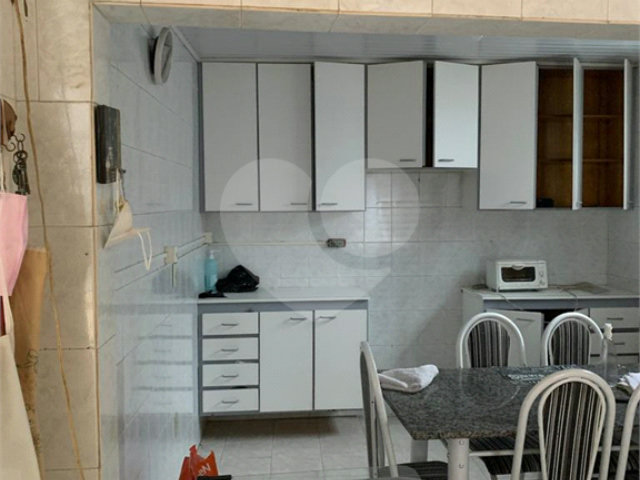 Sobrado à venda com 6 quartos, sendo 1 suíte,  em Vila Aurora (zona Norte), São Paulo, SP