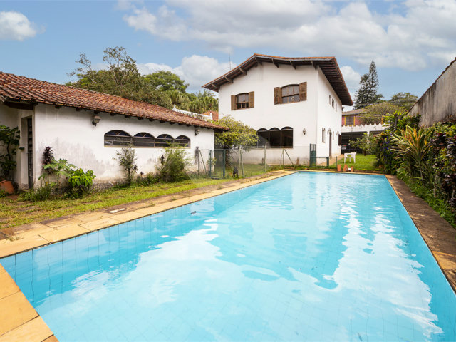 Sobrado à venda com 4 quartos, sendo 3 suítes,  em Alto da Boa Vista, São Paulo, SP