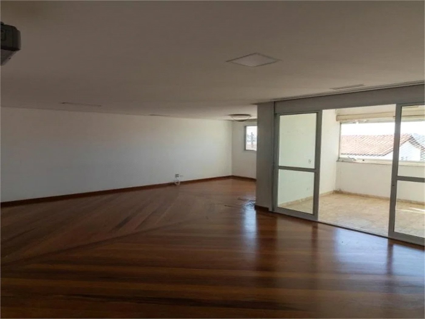 Apartamento à venda com 4 suítes em Jardim Leonor, São Paulo, SP