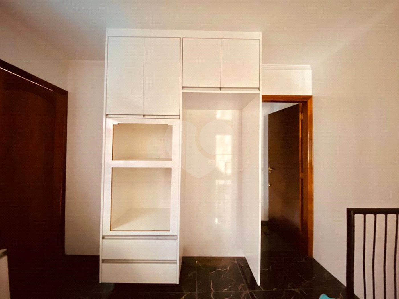 Sobrado à venda com 3 quartos, sendo 1 suíte, em Tremembé, São Paulo, SP