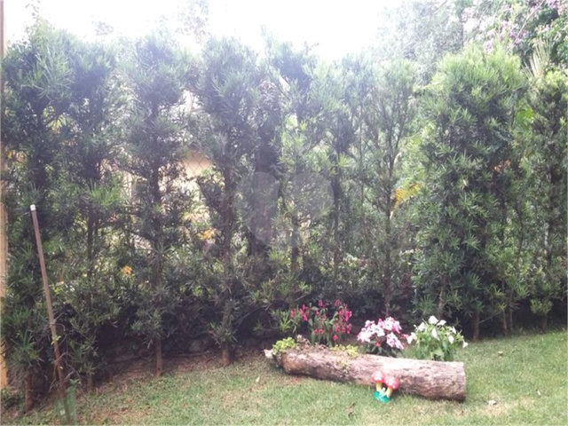 Casa à venda com 5 quartos, sendo 2 suítes,  no condomínio Alpes da Cantareira, Mairiporã - SP