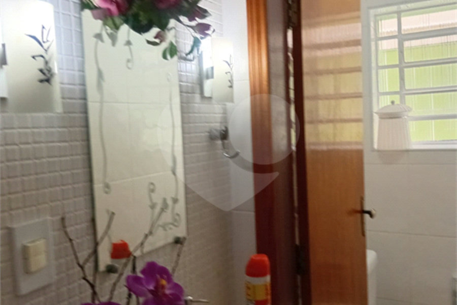 Sobrado à venda com 3 quartos, sendo 1 suíte, em Tremembé, São Paulo, SP