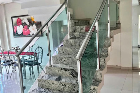 Casa à venda com 6 quartos, sendo 1 suíte,  no Centro, Balsas, MA
