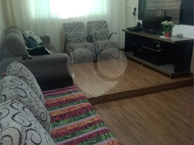 Sobrado à venda com 2 quartos em Tremembé, São Paulo, SP