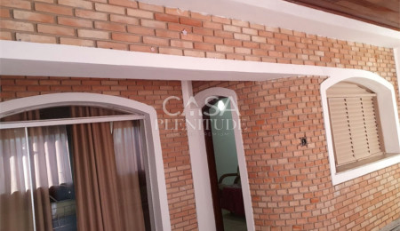 Sobrado à venda com 4 quartos, sendo 1 suíte,  em Vila Carvalho, Sorocaba, SP