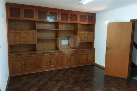 Sobrado à venda com 5 quartos, sendo 1 suíte, em Vila Brasilina, São Paulo, SP