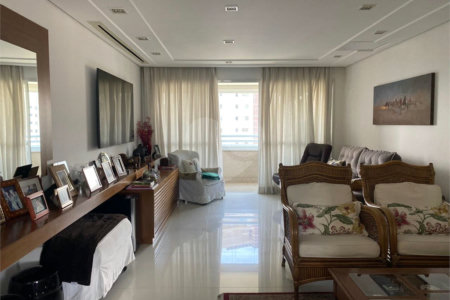 Apartamento à venda com 4 suítes em Vila Suzana, São Paulo, SP