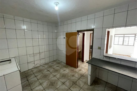Casa comercio dispondo para venda ou locação no Centro,
