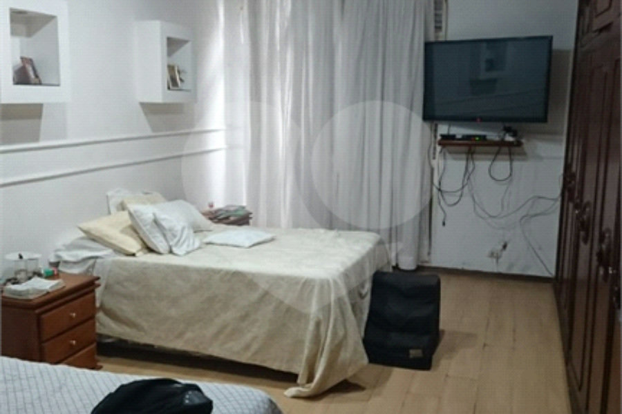 Sobrado à venda com 5 quartos, sendo 2 suítes, em Tremembé, São Paulo, SP