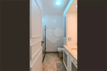 Apartamento à venda com 4 quartos, sendo 2 suítes, em Paraíso do Morumbi, São Paulo, SP