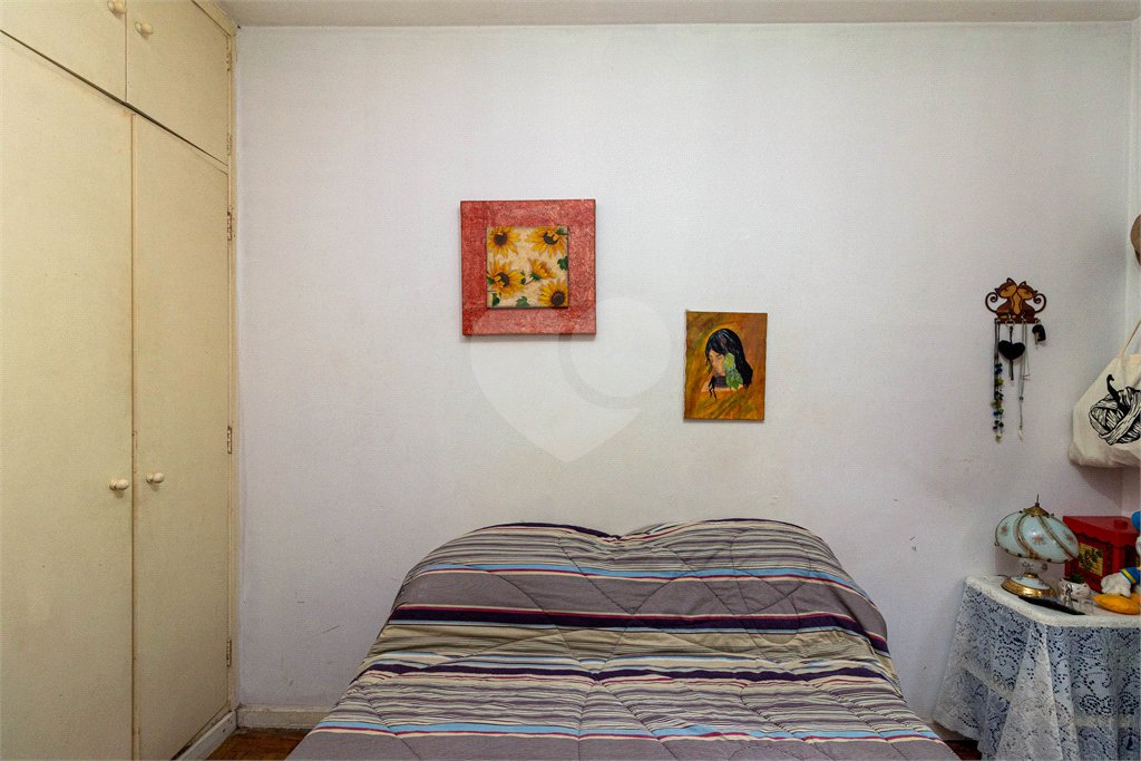 Casa Térrea à venda com 4 quartos, sendo 1 suíte, em Parque Jabaquara, São Paulo, SP