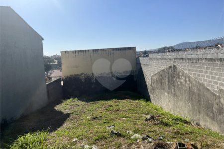Terreno à venda em Jardim Alvinópolis, Atibaia, SP