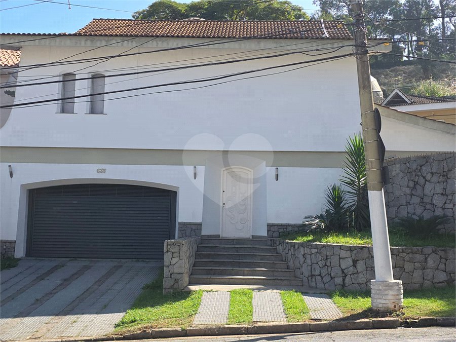 Sobrado à venda com 3 suítes em Jardim França, São Paulo, SP