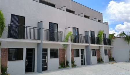 Casa à venda com 2 quartos no condomínio Vila Davos 2, São Paulo - SP