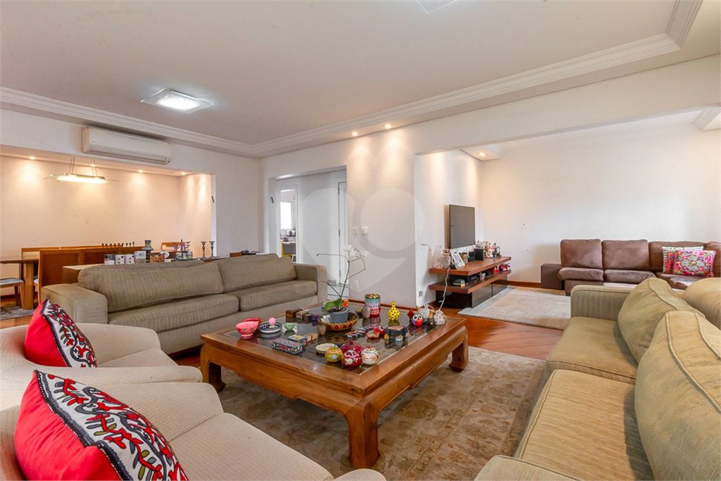 Apartamento à venda ou para alugar com 3 suítes em Santa Cecília, São Paulo, SP