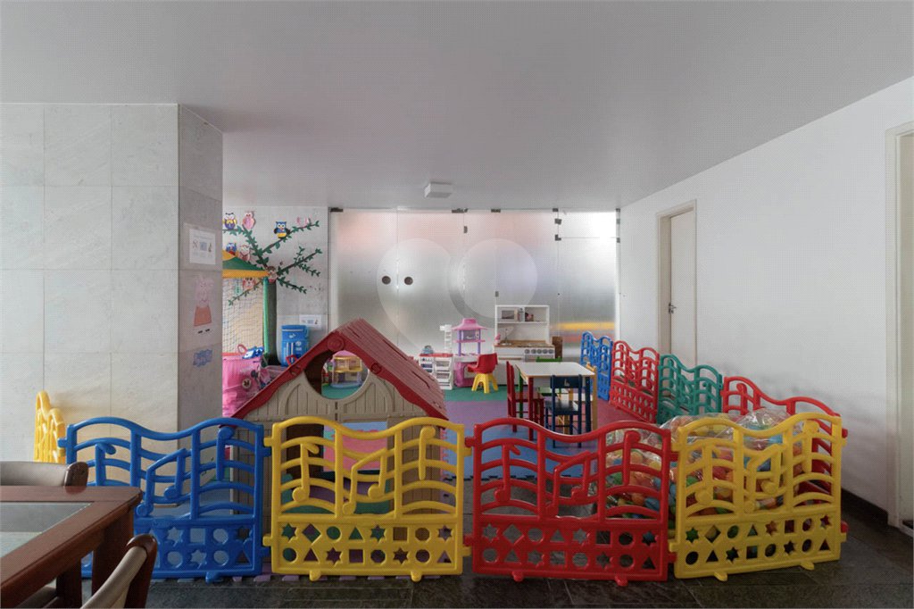 Apartamento à venda com 4 quartos, sendo 1 suíte, em Jardim Paulista, São Paulo, SP