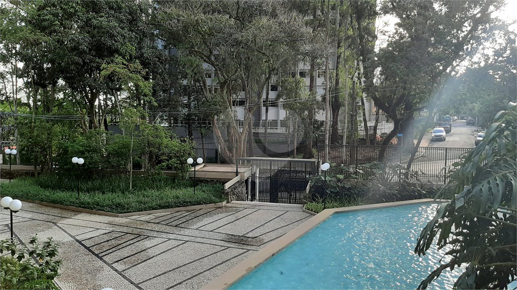 Apartamento à venda com 4 quartos, sendo 1 suíte, em Alto da Boa Vista, São Paulo, SP